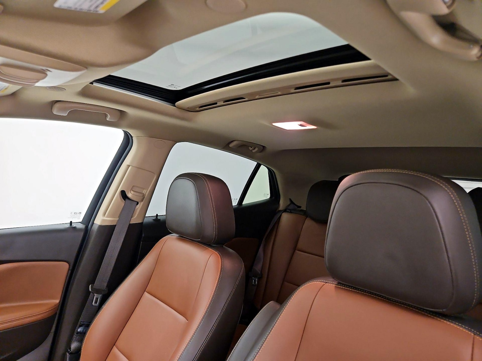 Sunroof(s) & Overhead Airbags