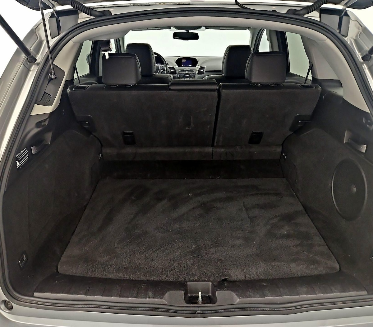 Trunk/Cargo (Seats Up)