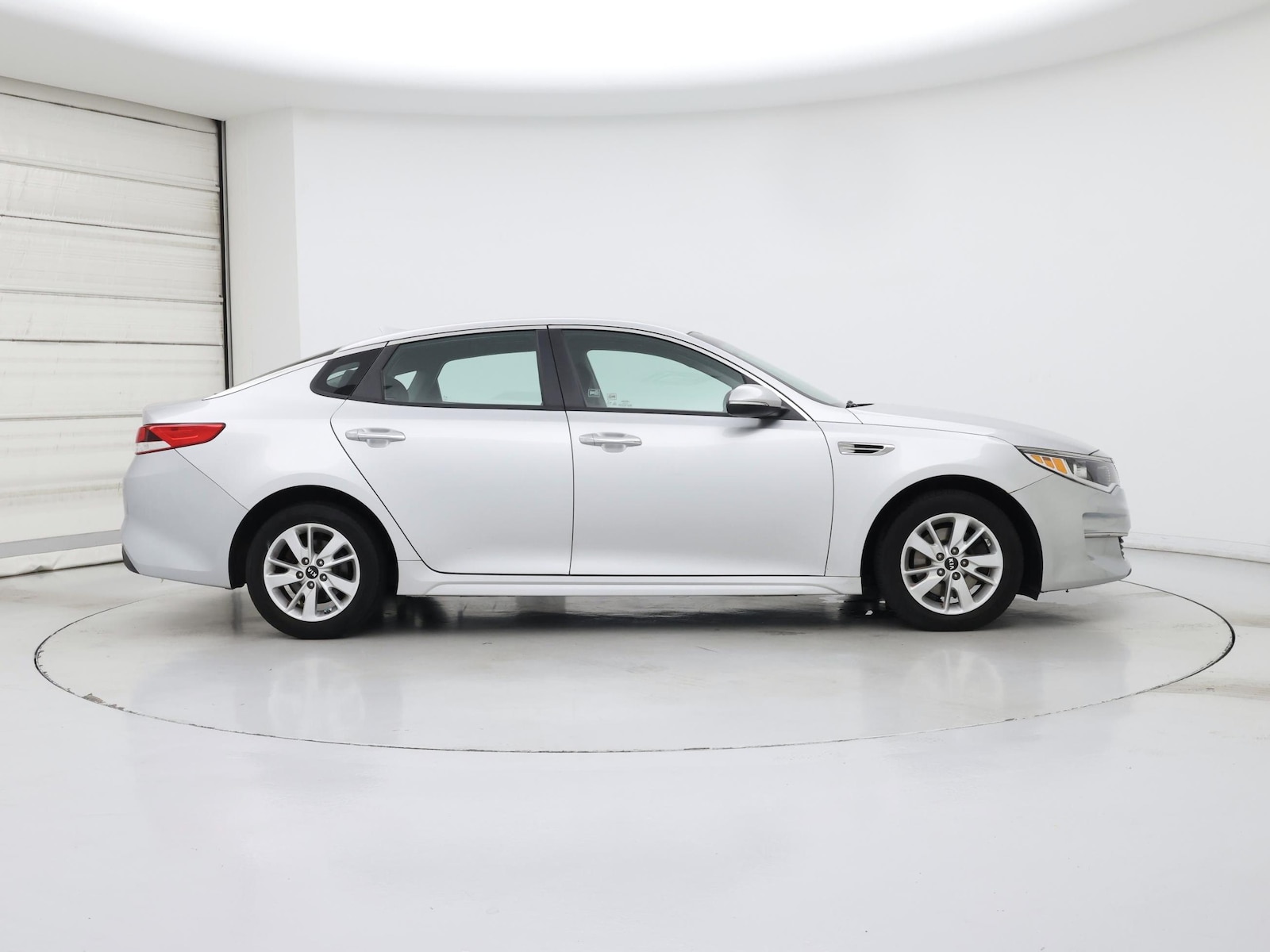 2016 Kia Optima LX - Photo 8