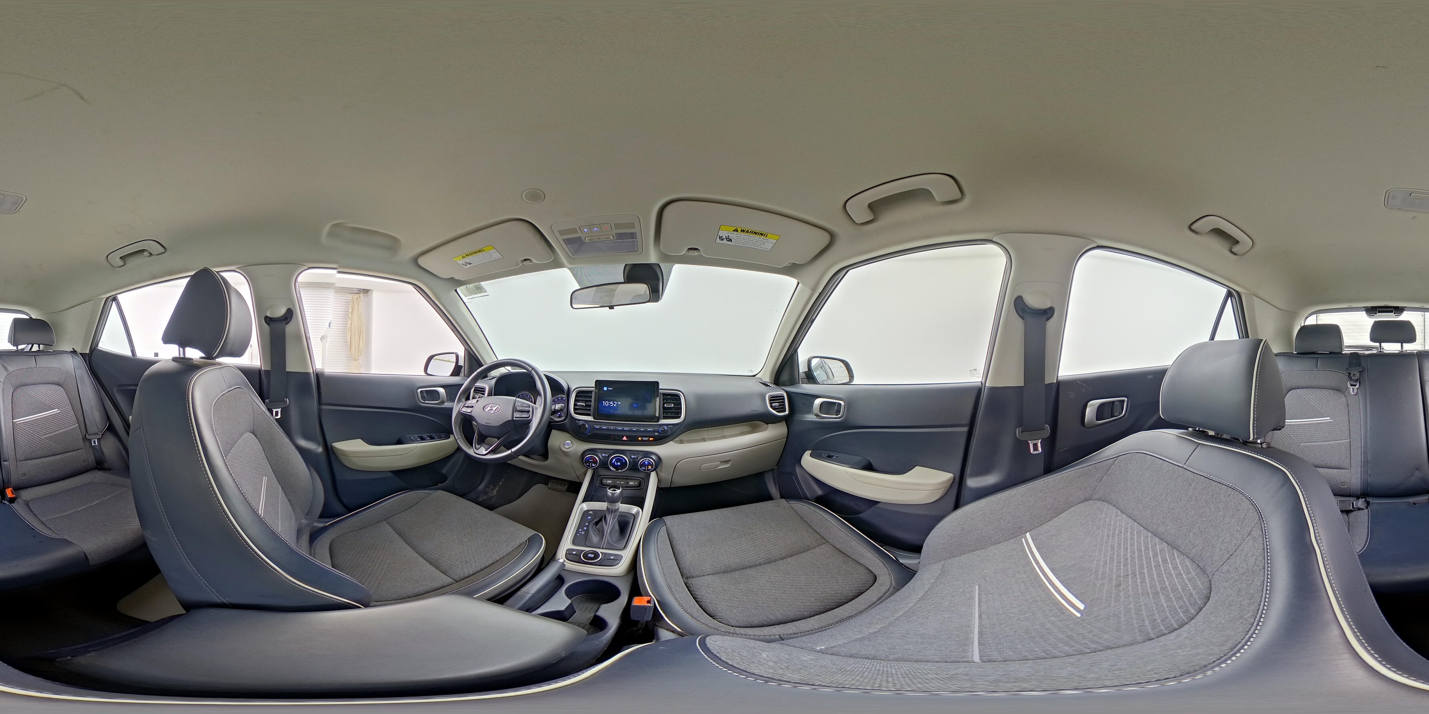 2022 Hyundai Venue Limited - Photo 26