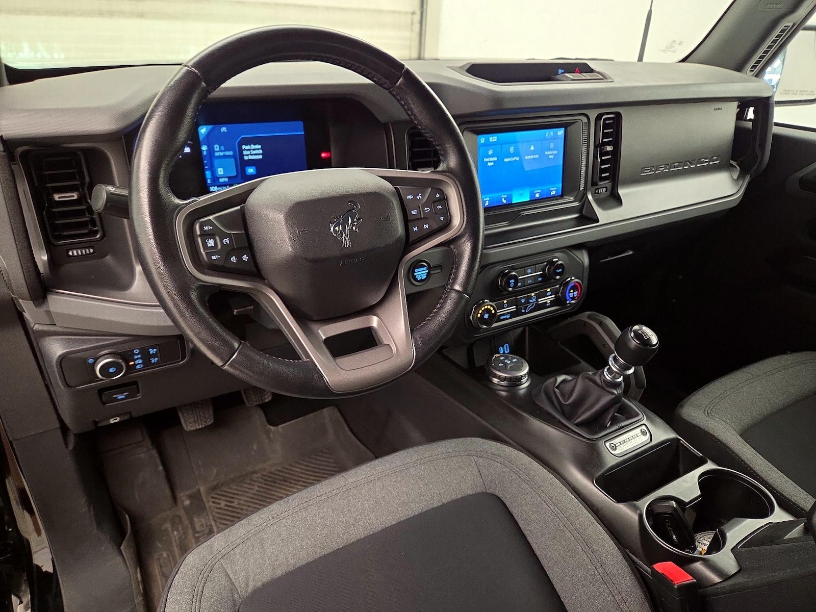 Apple CarPlay® & Android Auto™