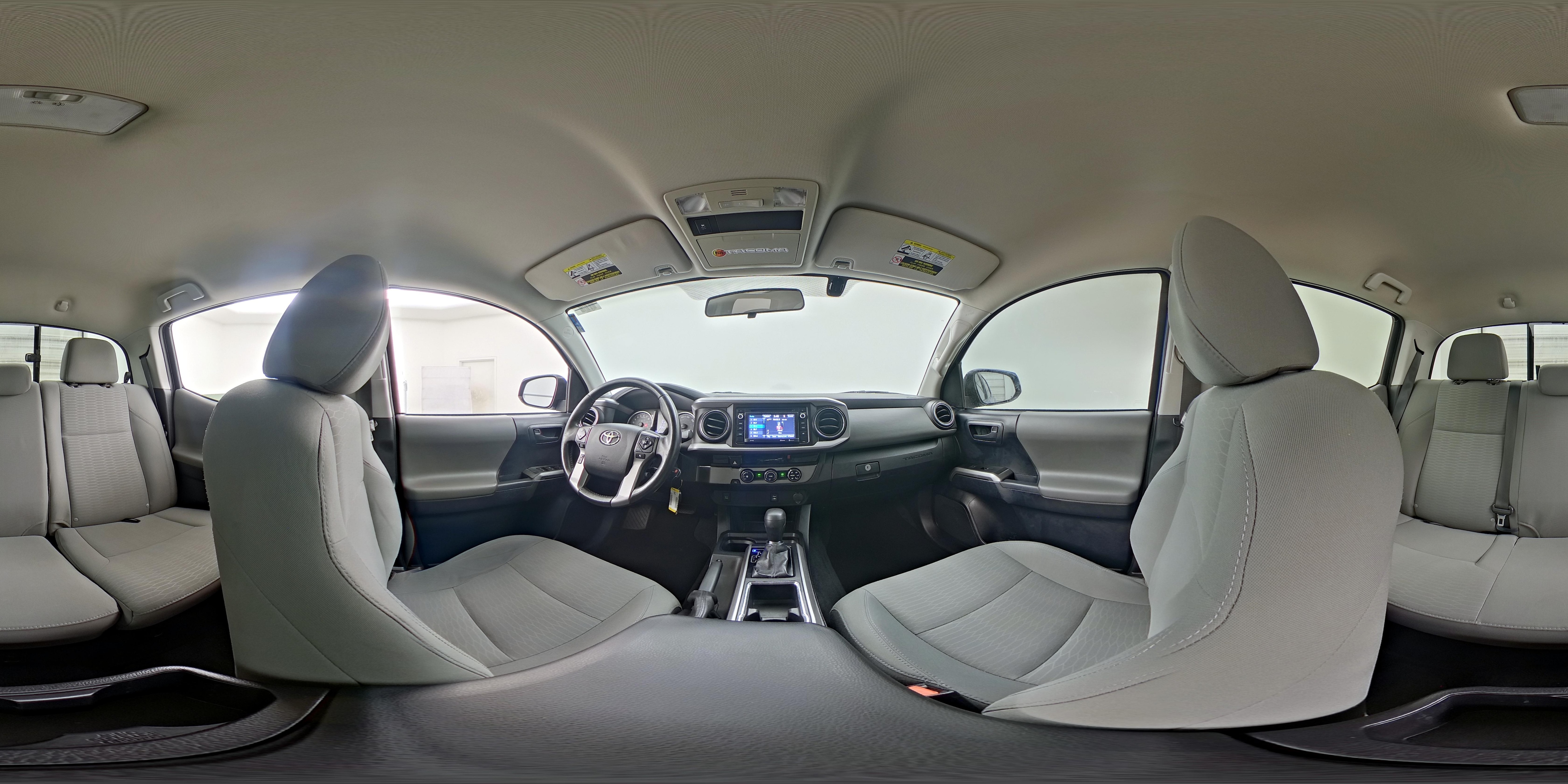 2016 Toyota Tacoma SR5, photo 24