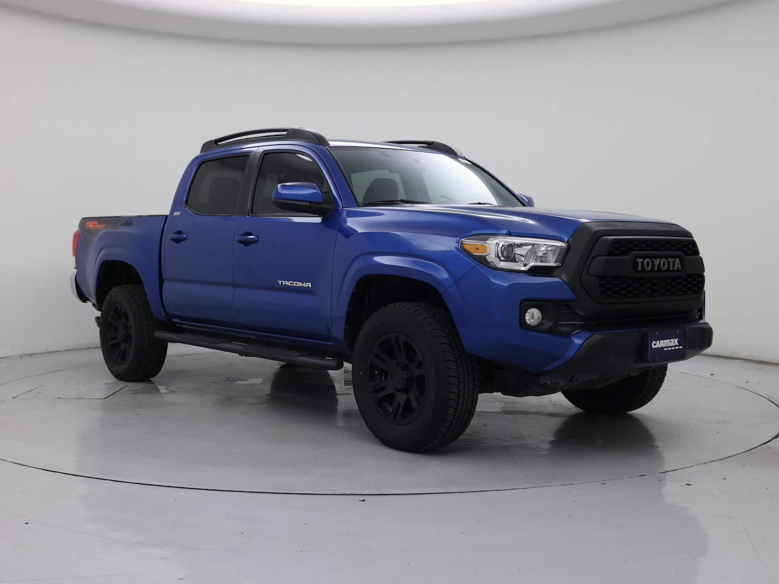 2016 Toyota Tacoma SR5, photo 2