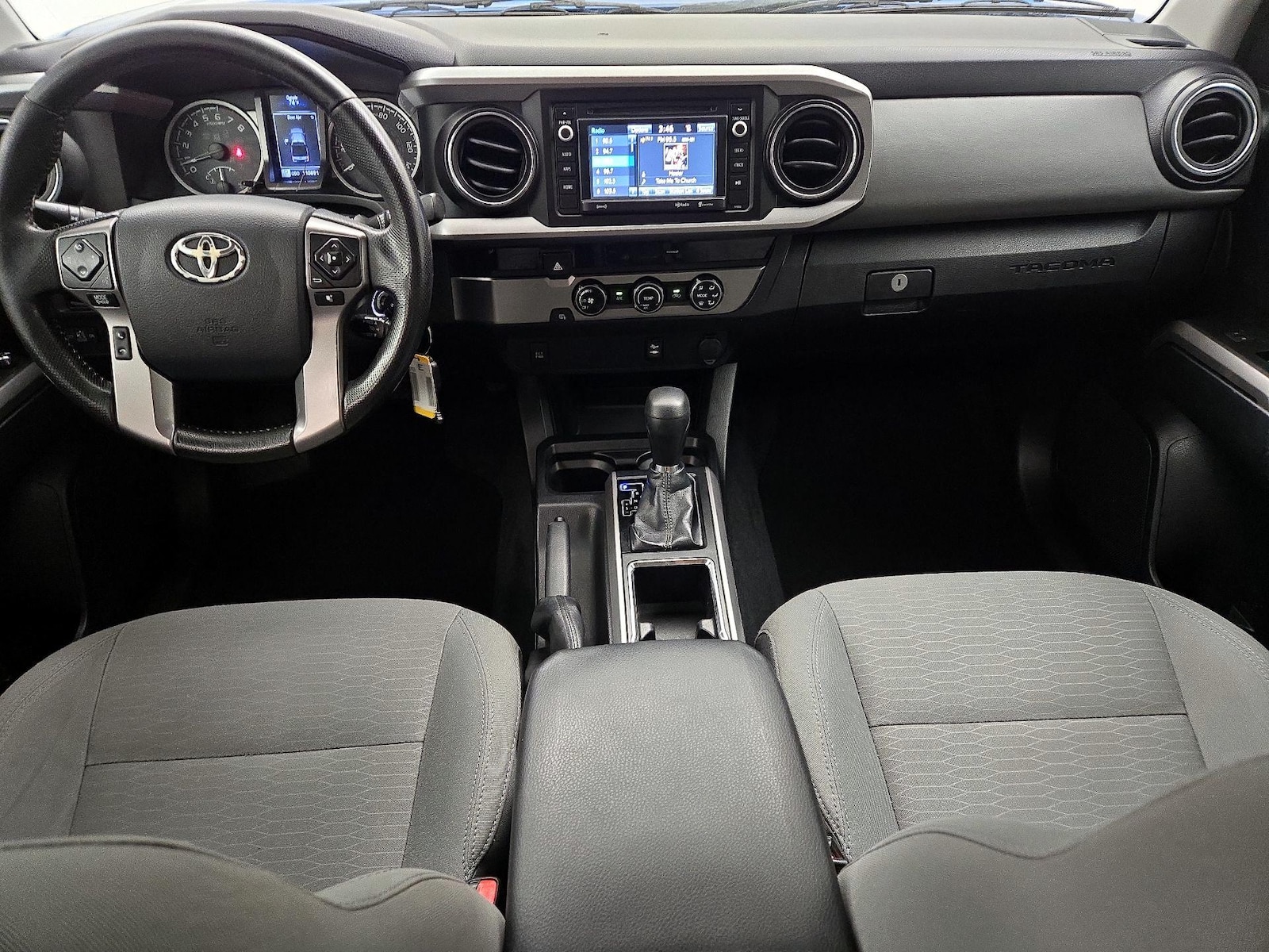 2016 Toyota Tacoma SR5, photo 10