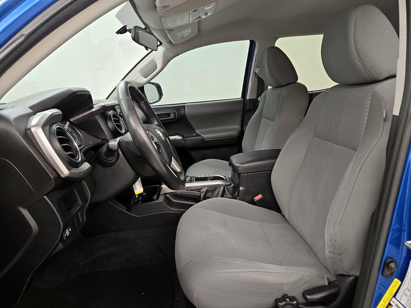 2016 Toyota Tacoma SR5, photo 12