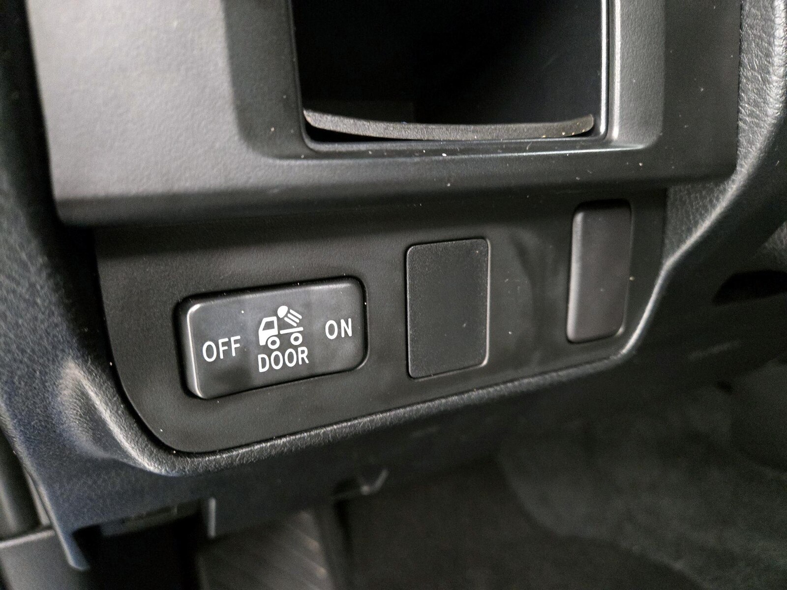 2016 Toyota Tacoma SR5, photo 14