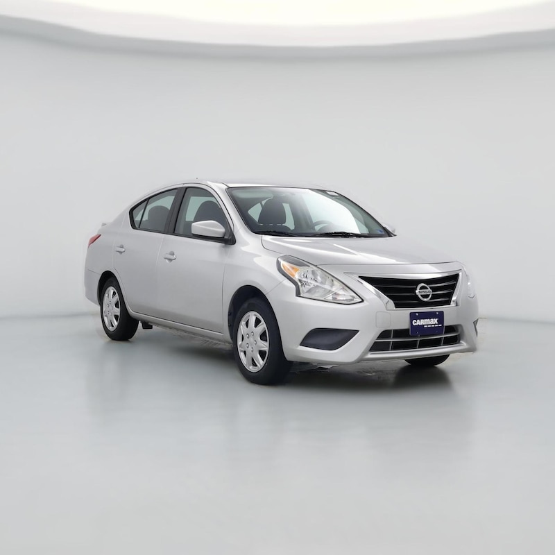 2016 Nissan Versa SV