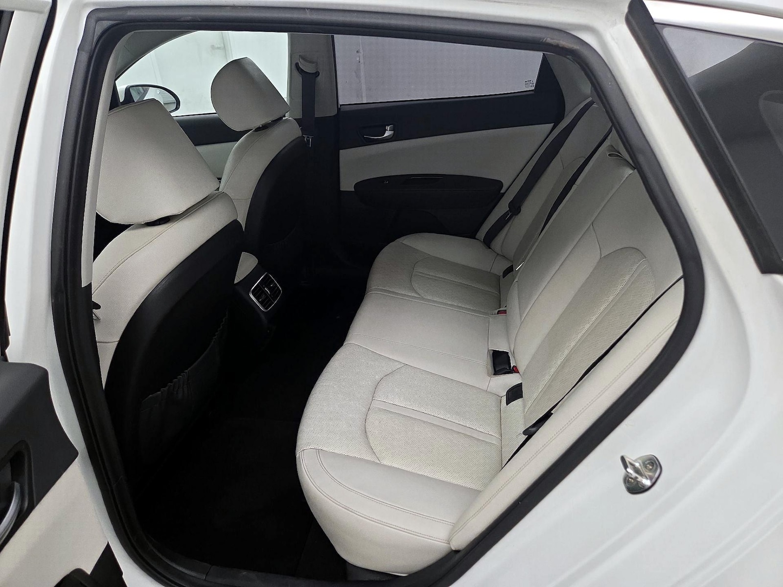 2018 Kia Optima EX Hybrid - Photo 21
