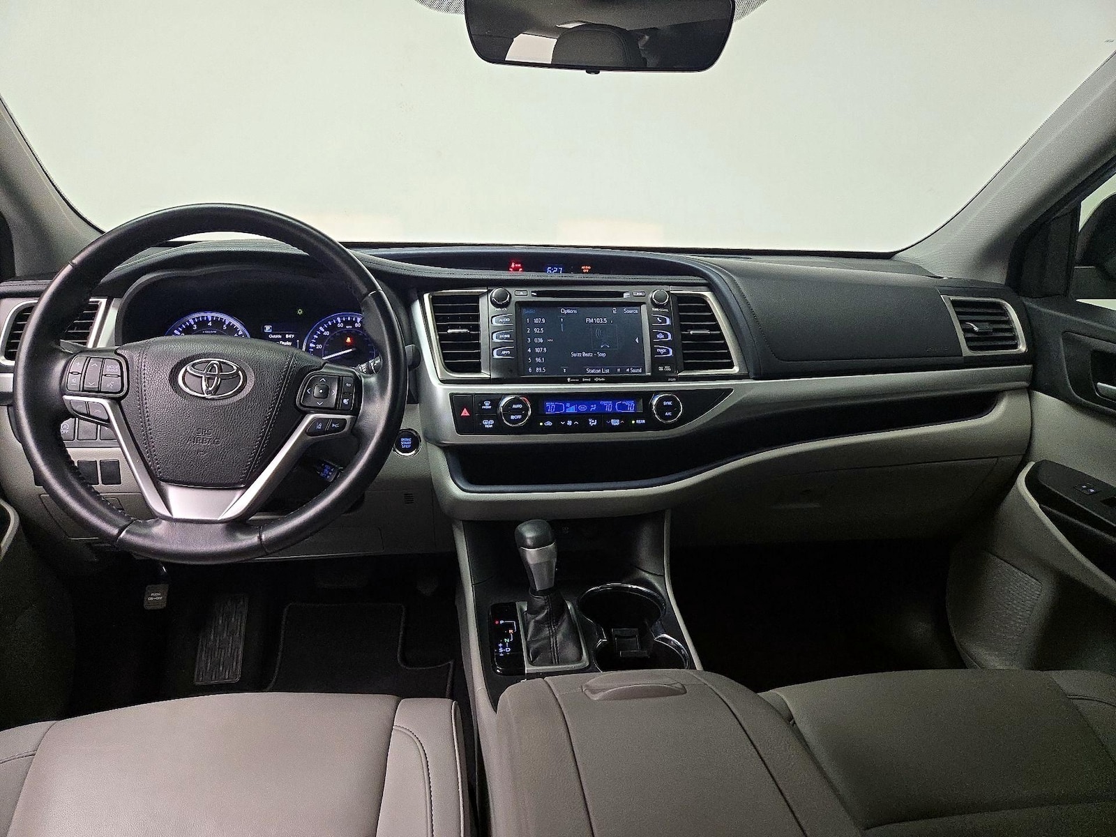 2019 Toyota Highlander XLE - Photo 10
