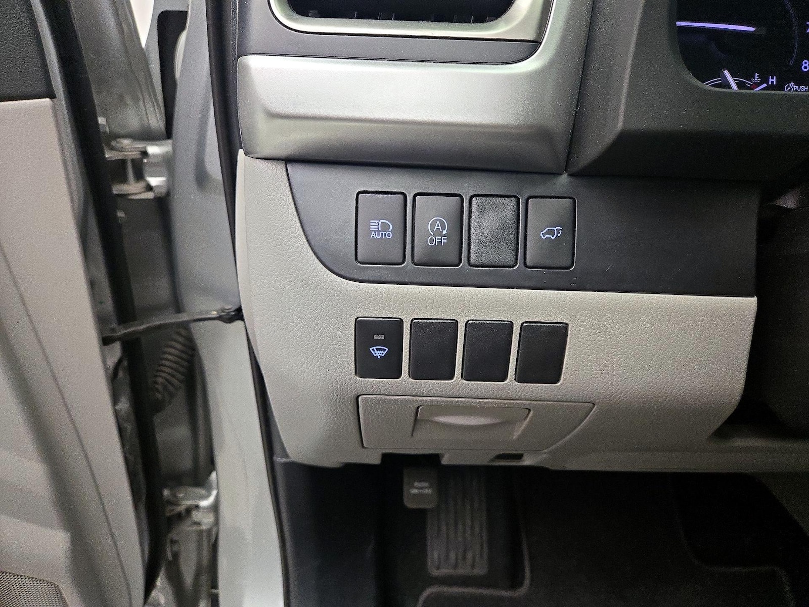 2019 Toyota Highlander XLE - Photo 14