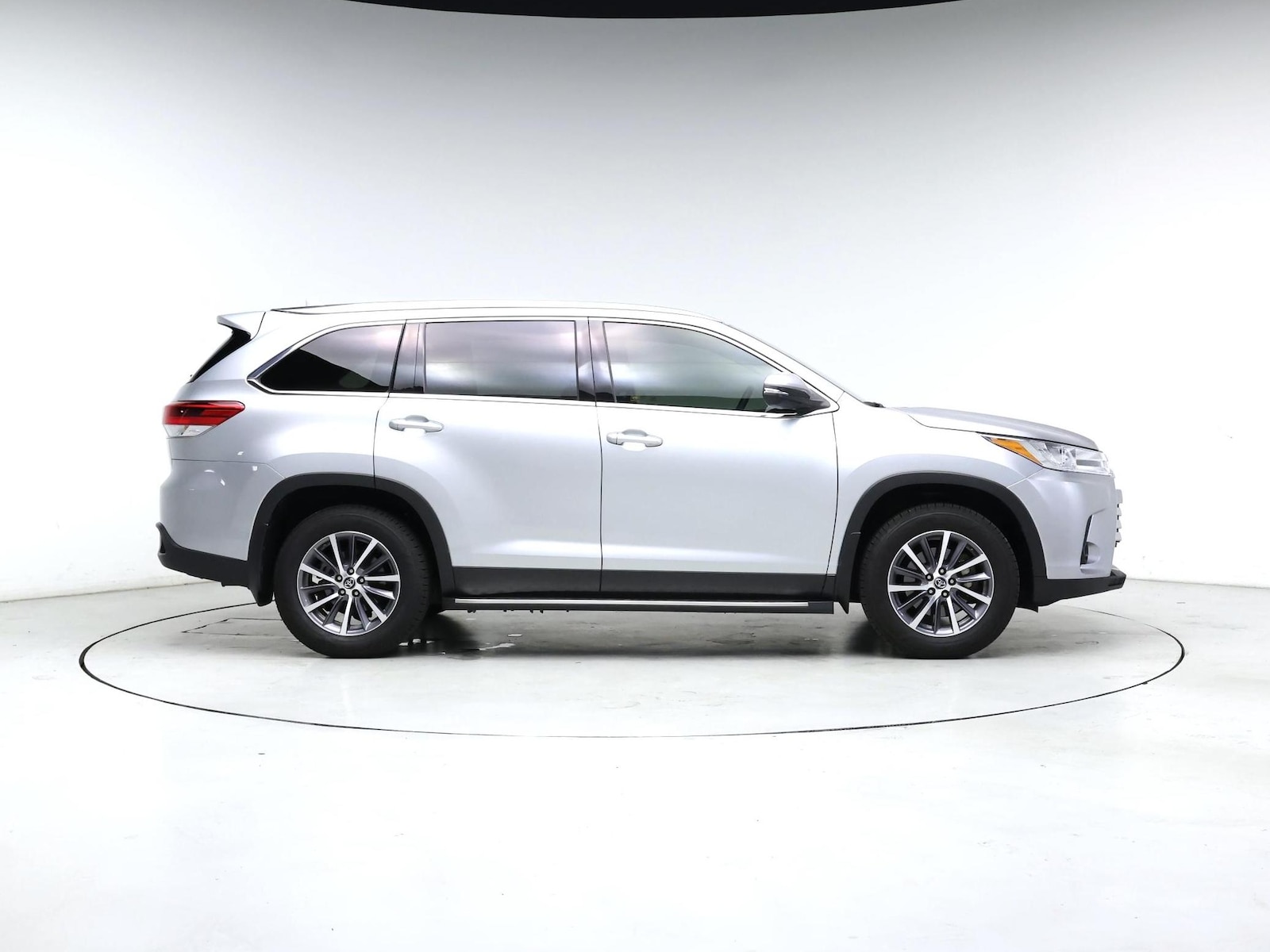 2019 Toyota Highlander XLE - Photo 8