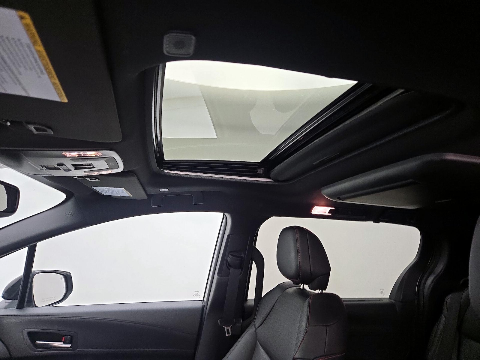 Sunroof(s) & Overhead Airbags