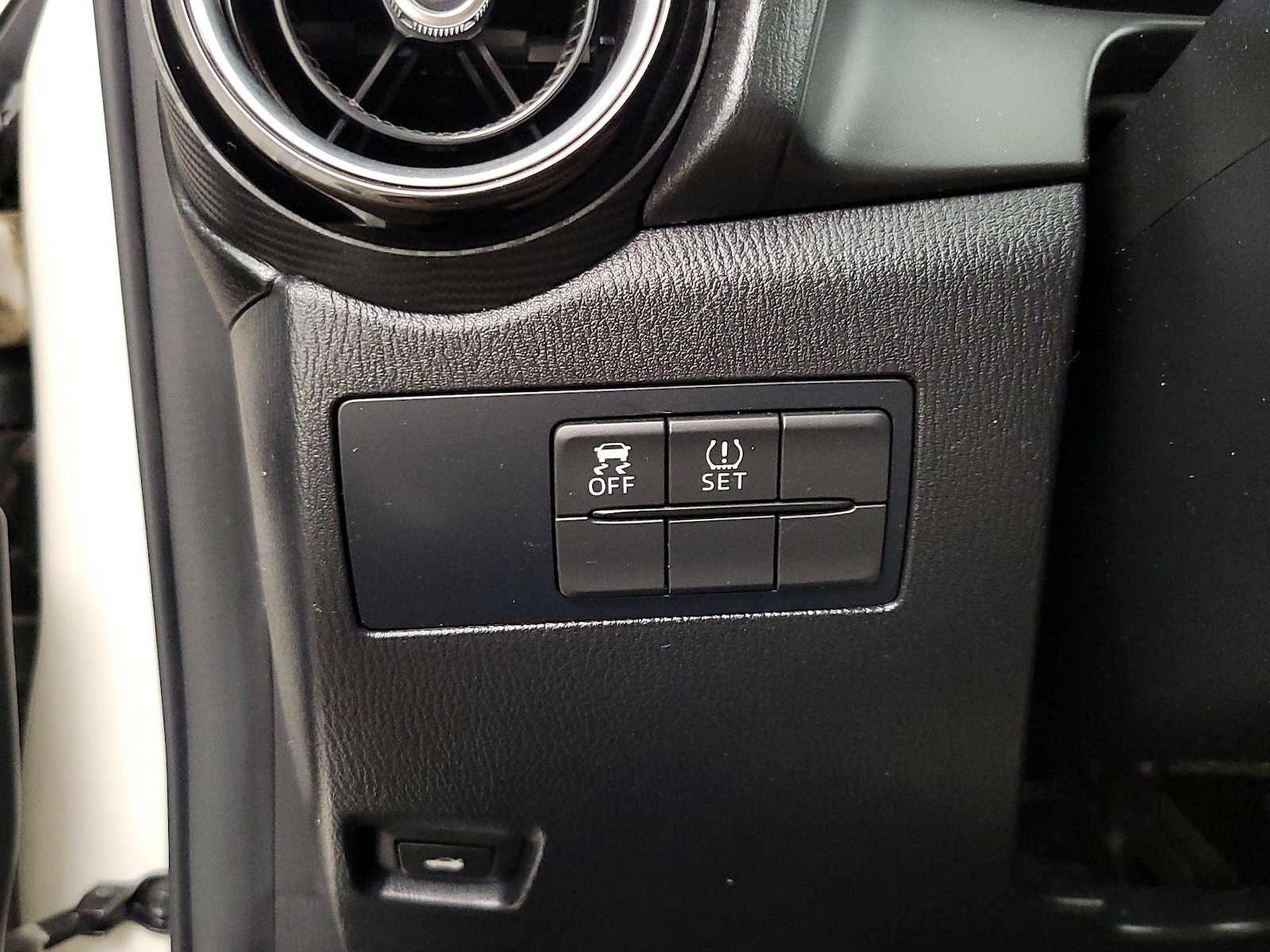 2017 Toyota Yaris iA Base - Photo 14