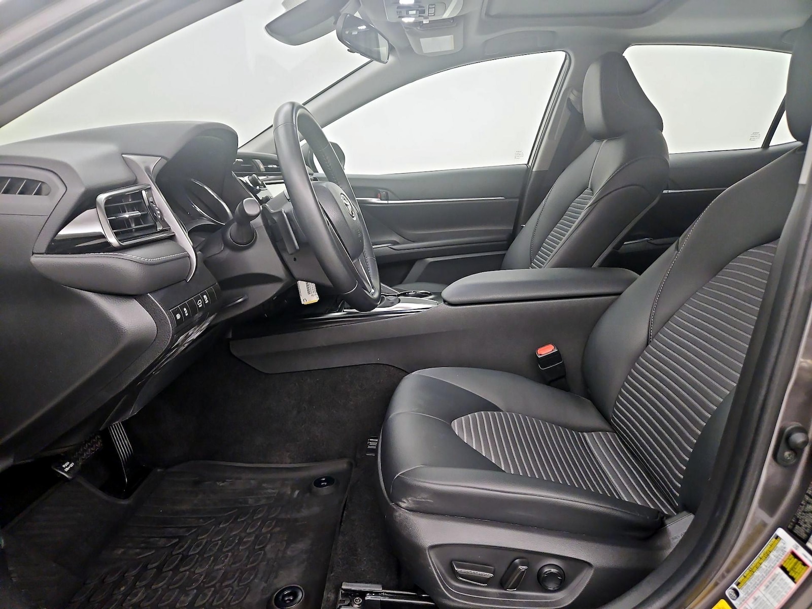 Power Seat(s) & Side Airbags