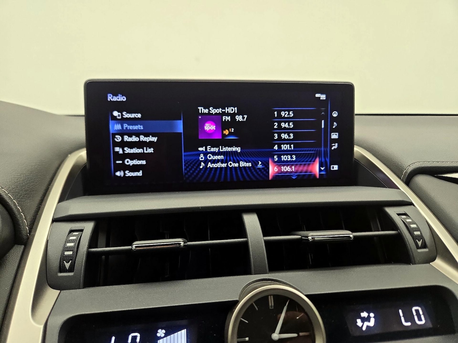 2020 Lexus NX 300 F SPORT - Photo 17