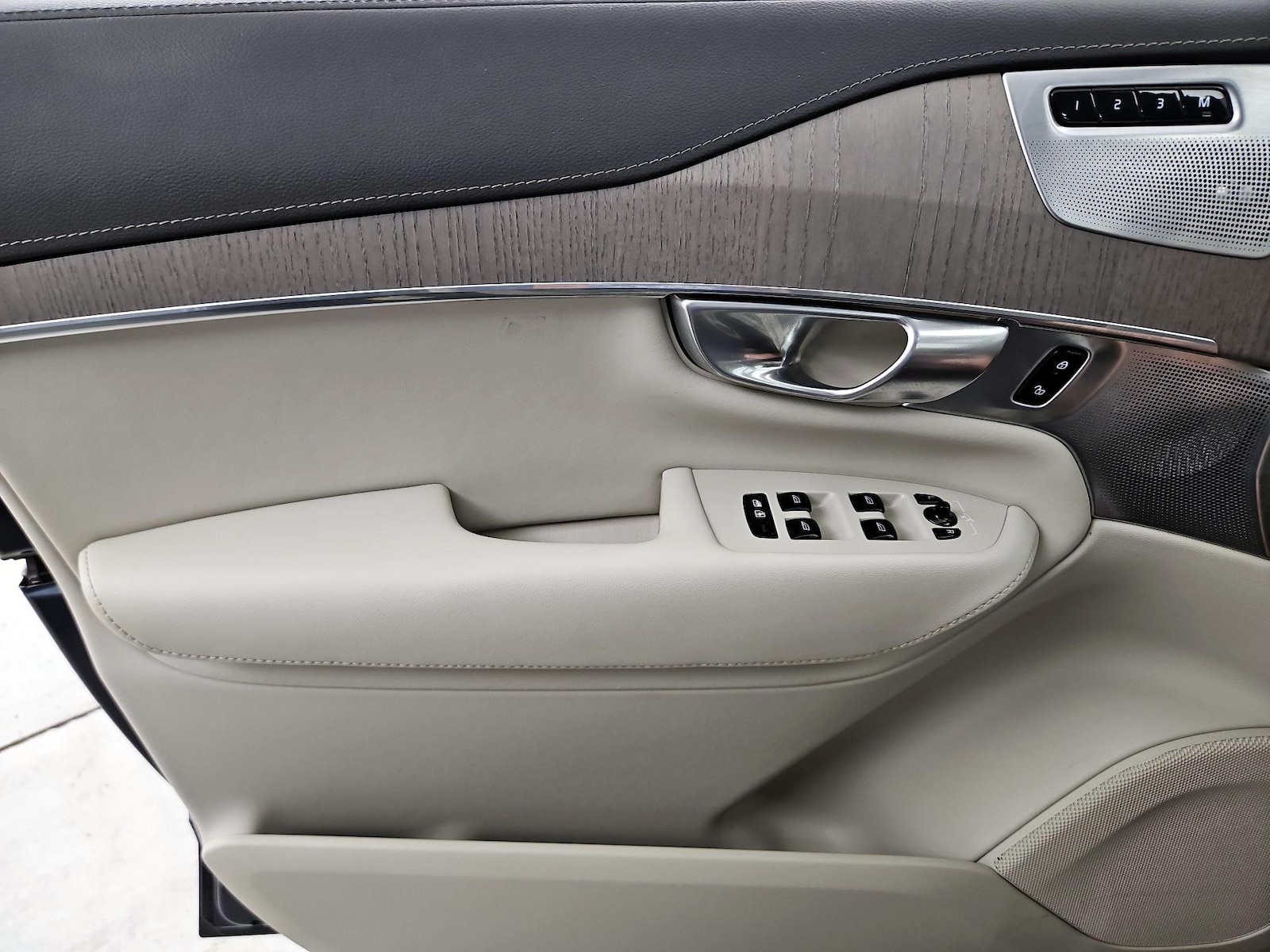 2024 Volvo XC90 Ultimate - Photo 13