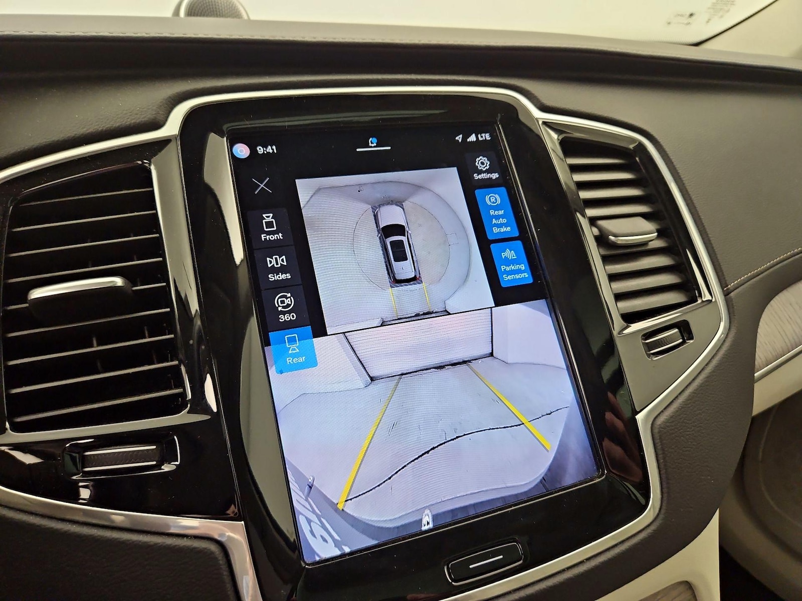 2024 Volvo XC90 Ultimate - Photo 16