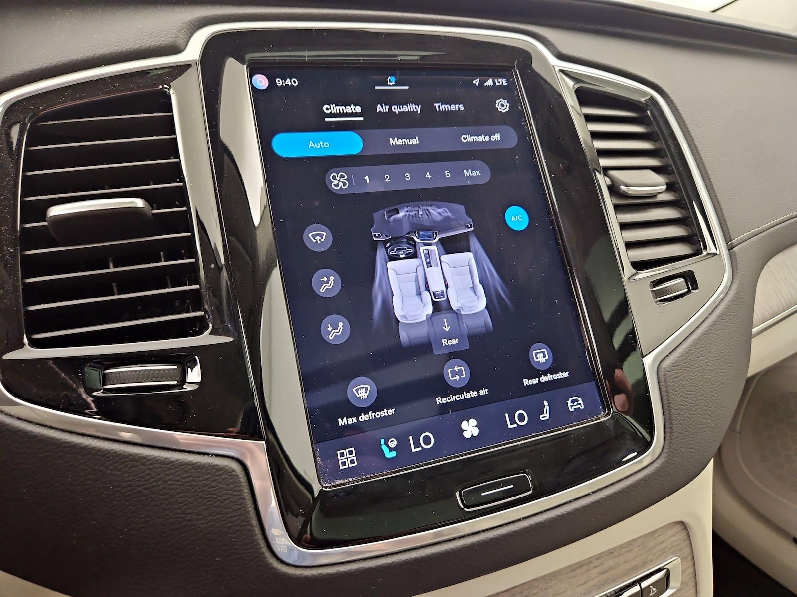 2024 Volvo XC90 Ultimate - Photo 18