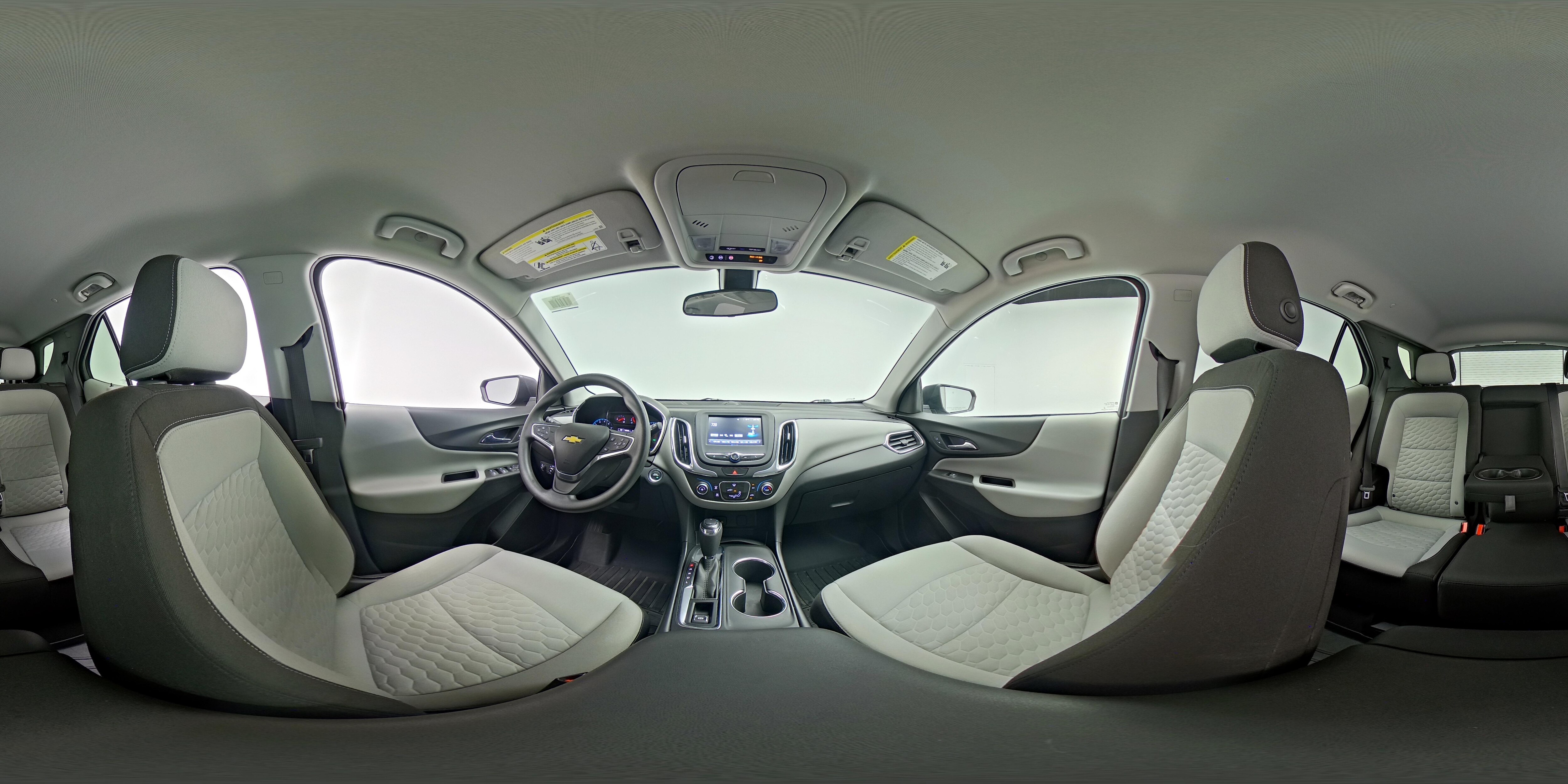 2018 Chevrolet Equinox LS - Photo 22
