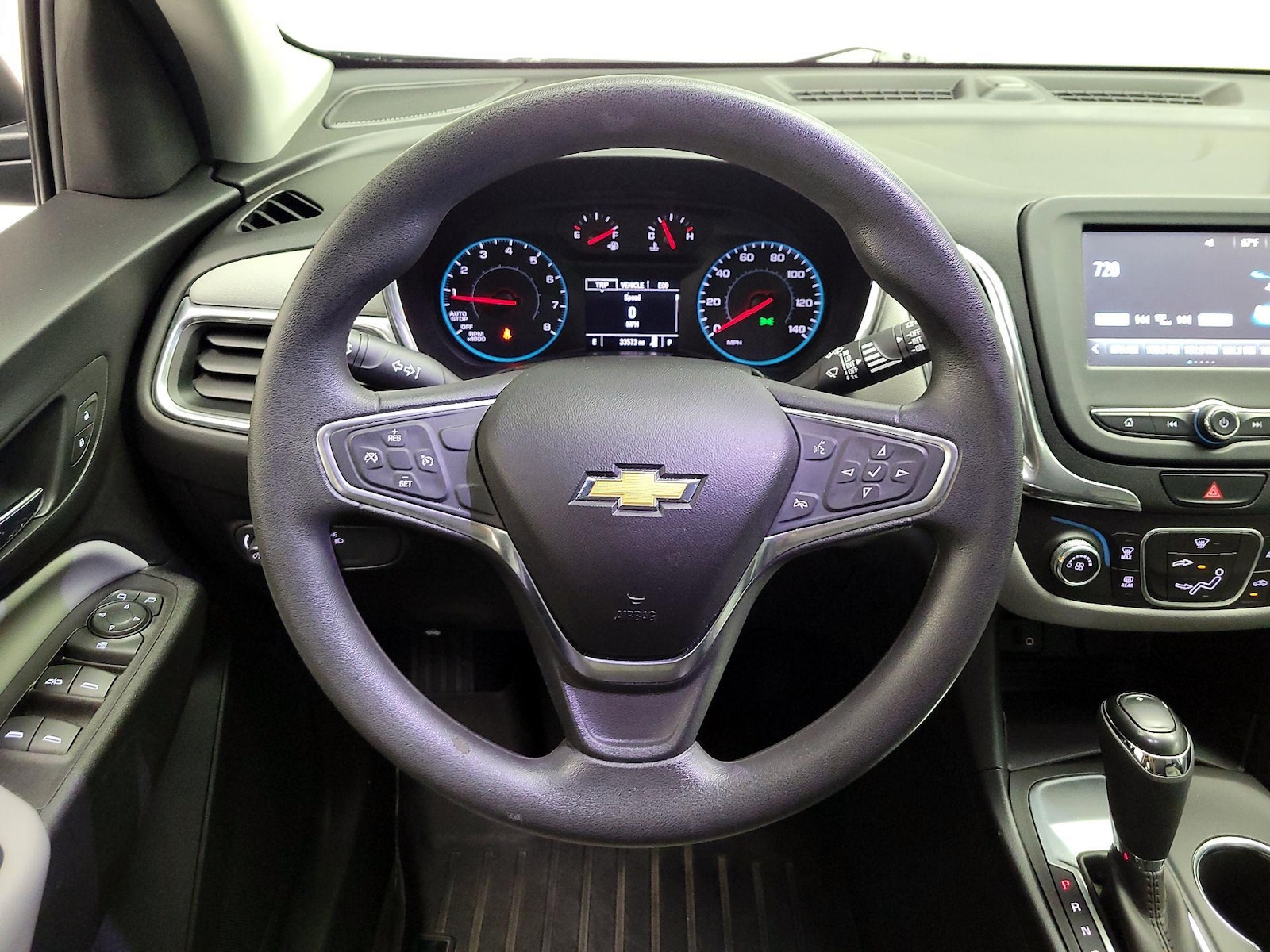 2018 Chevrolet Equinox LS - Photo 11