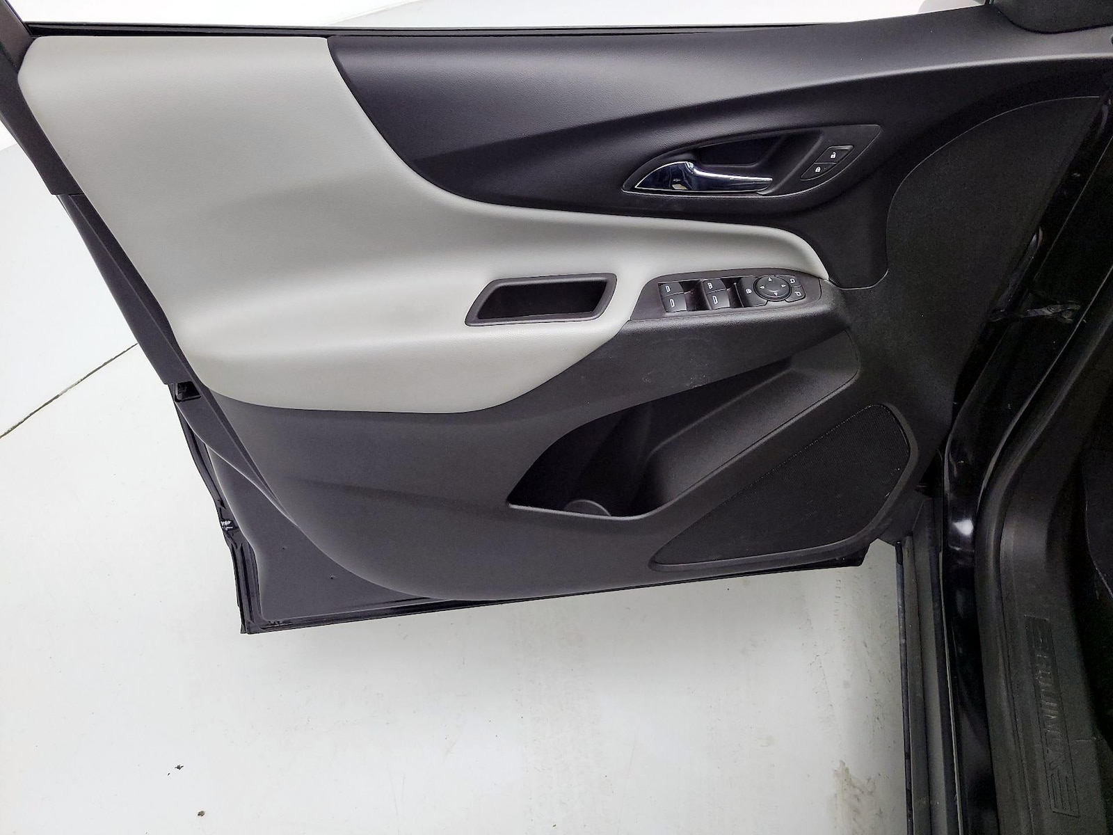 2018 Chevrolet Equinox LS - Photo 13