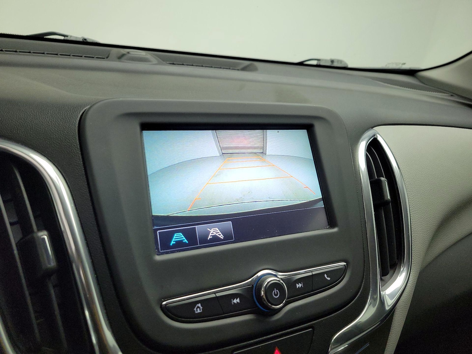 2018 Chevrolet Equinox LS - Photo 14