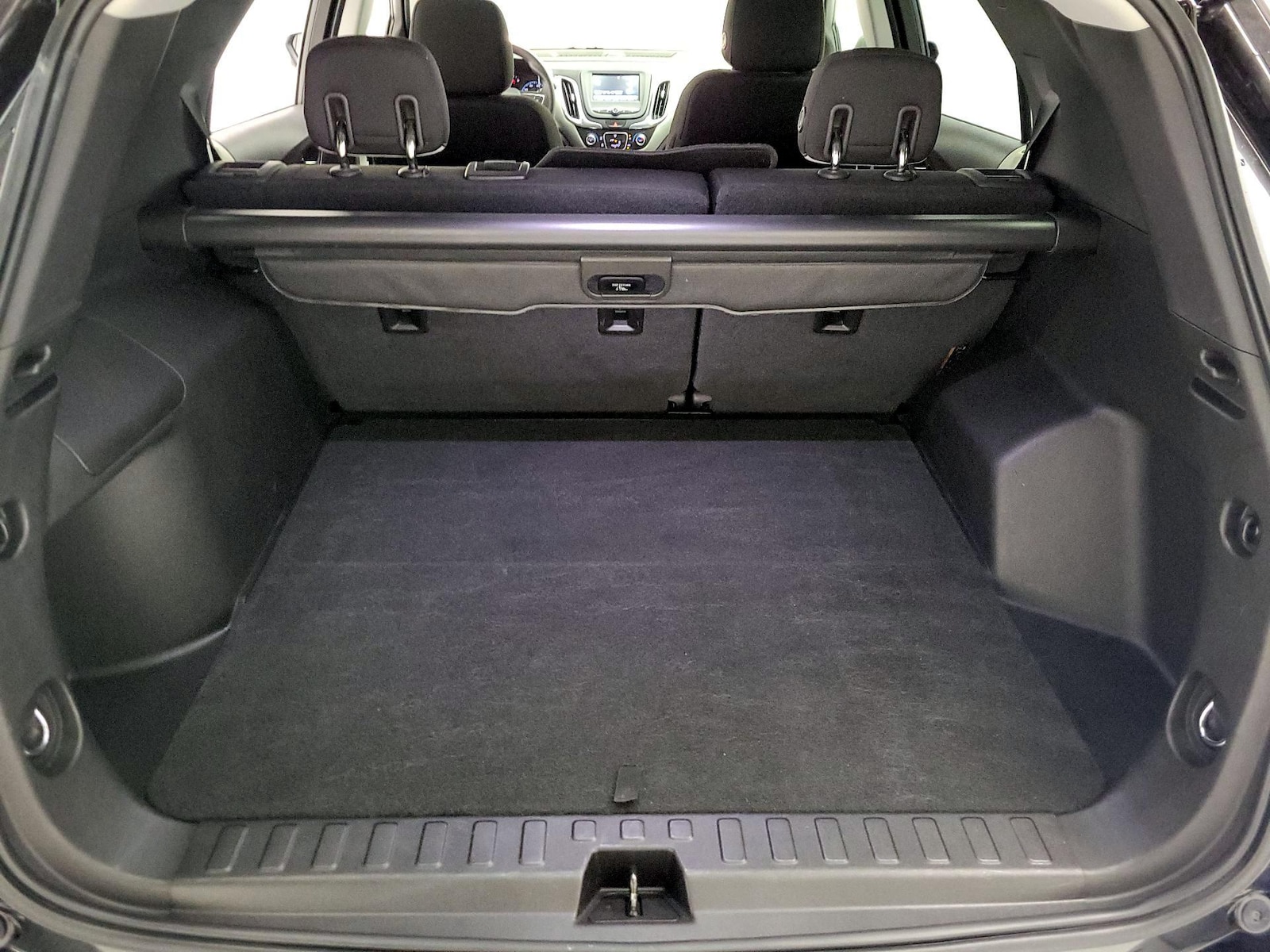 2018 Chevrolet Equinox LS - Photo 19