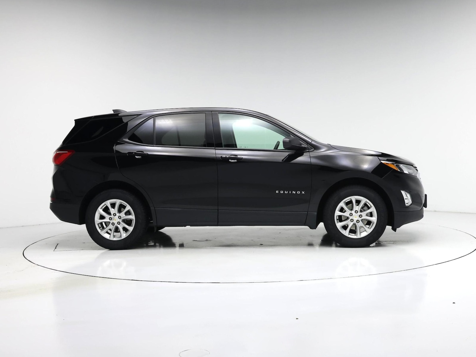 2018 Chevrolet Equinox LS - Photo 8