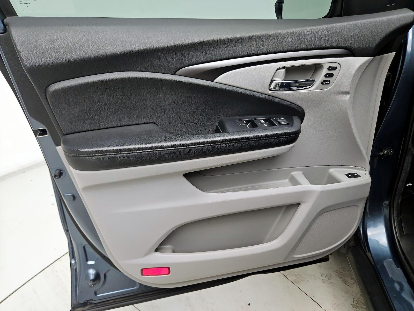 2022 Honda Pilot SE - Photo 13