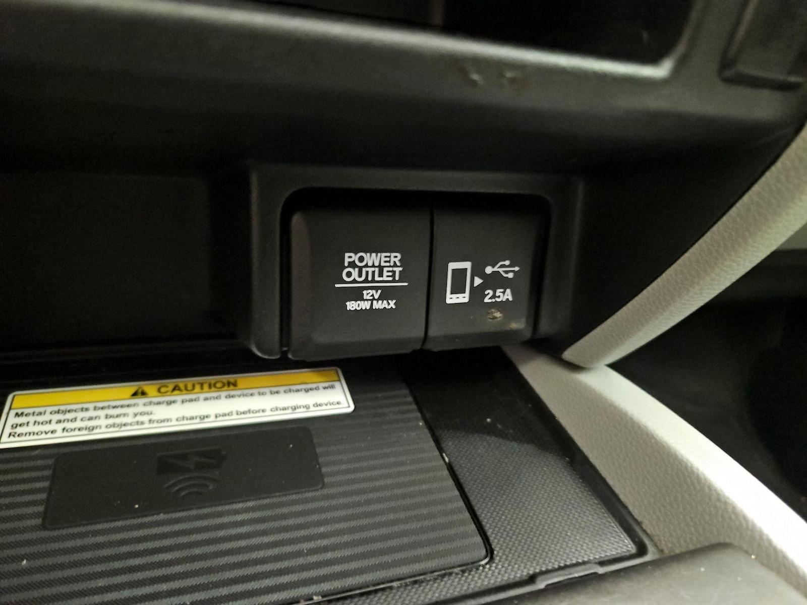 2022 Honda Pilot SE - Photo 19