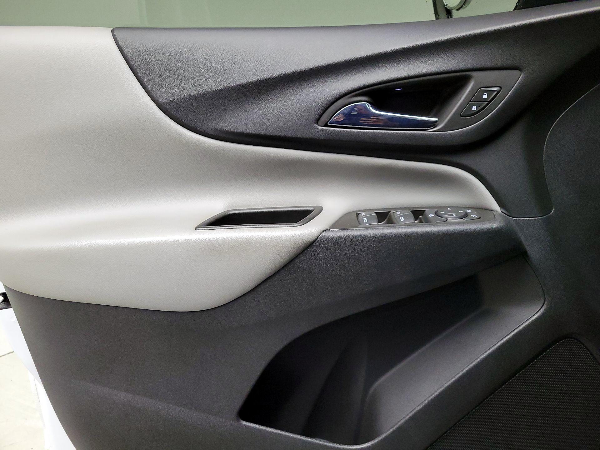 Thumbnail: 2023 Chevrolet Equinox - 12