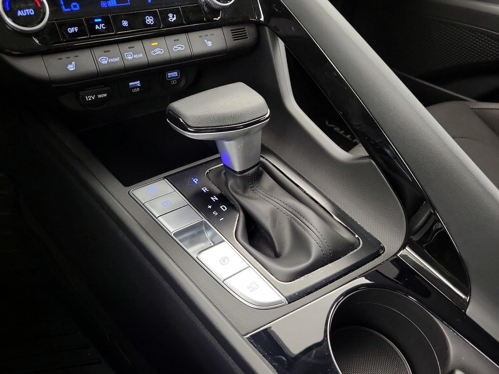 2022 Hyundai Elantra Blue - Photo 18