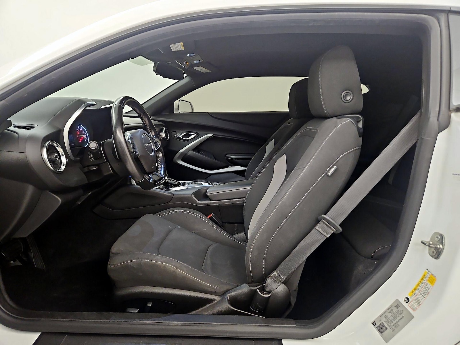 Power Seat(s) & Side Airbags