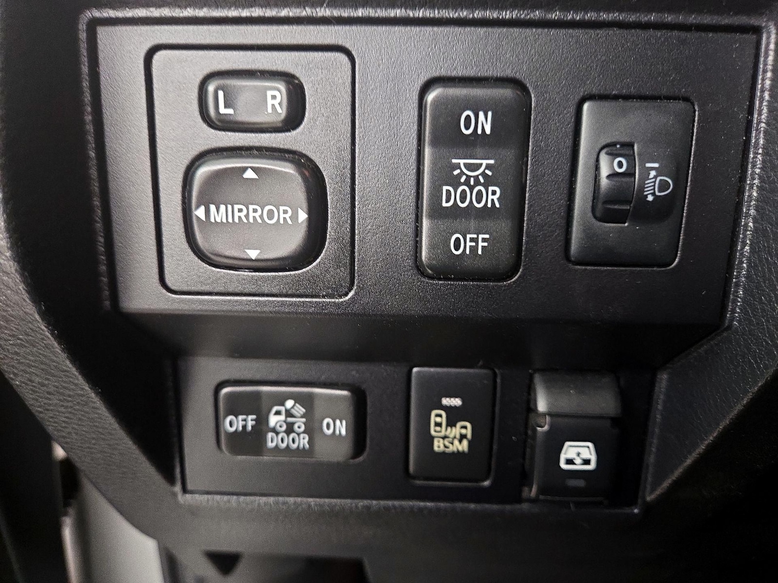 2017 Toyota Tundra SR5 - Photo 14