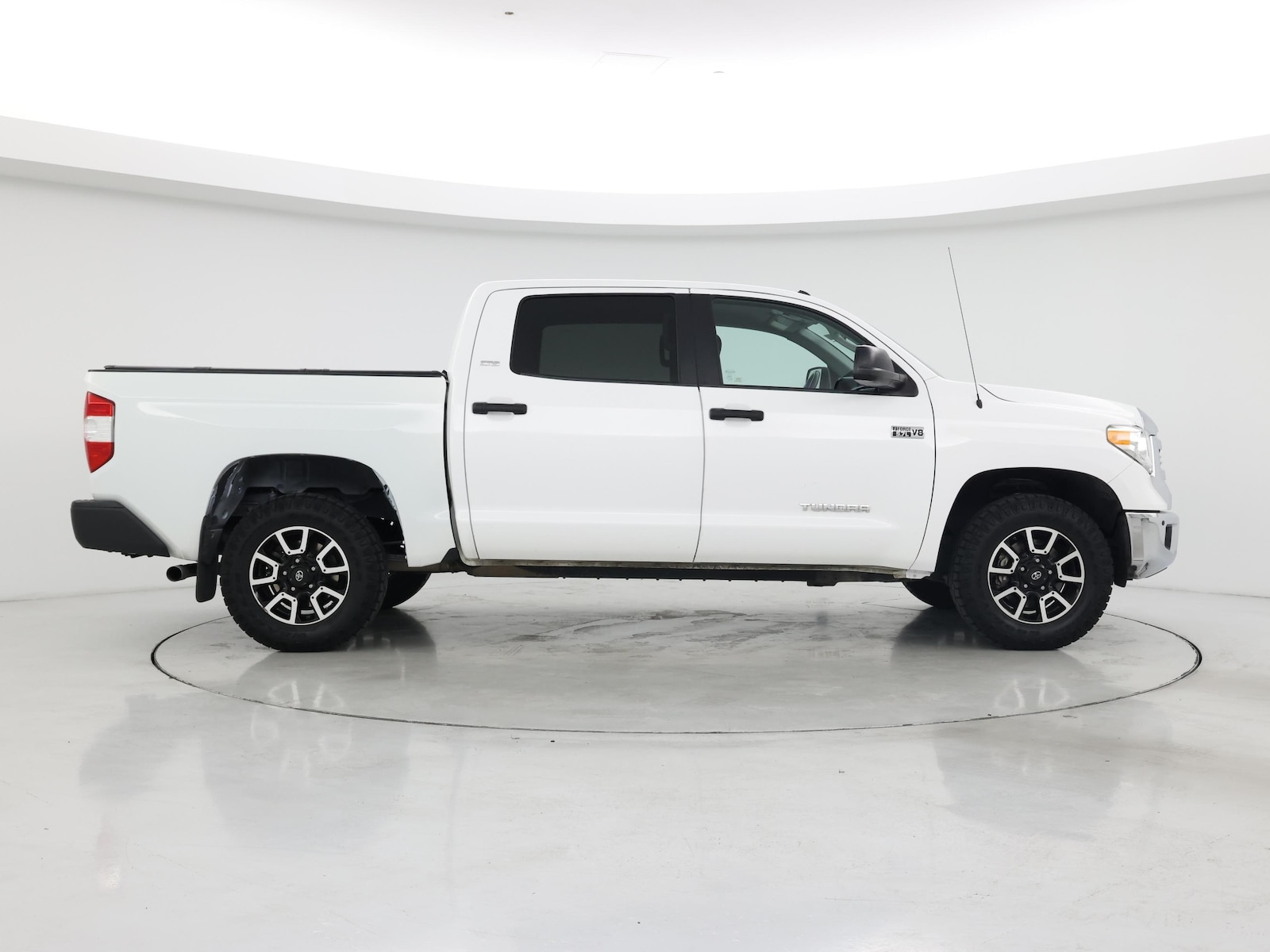 2017 Toyota Tundra SR5 - Photo 8