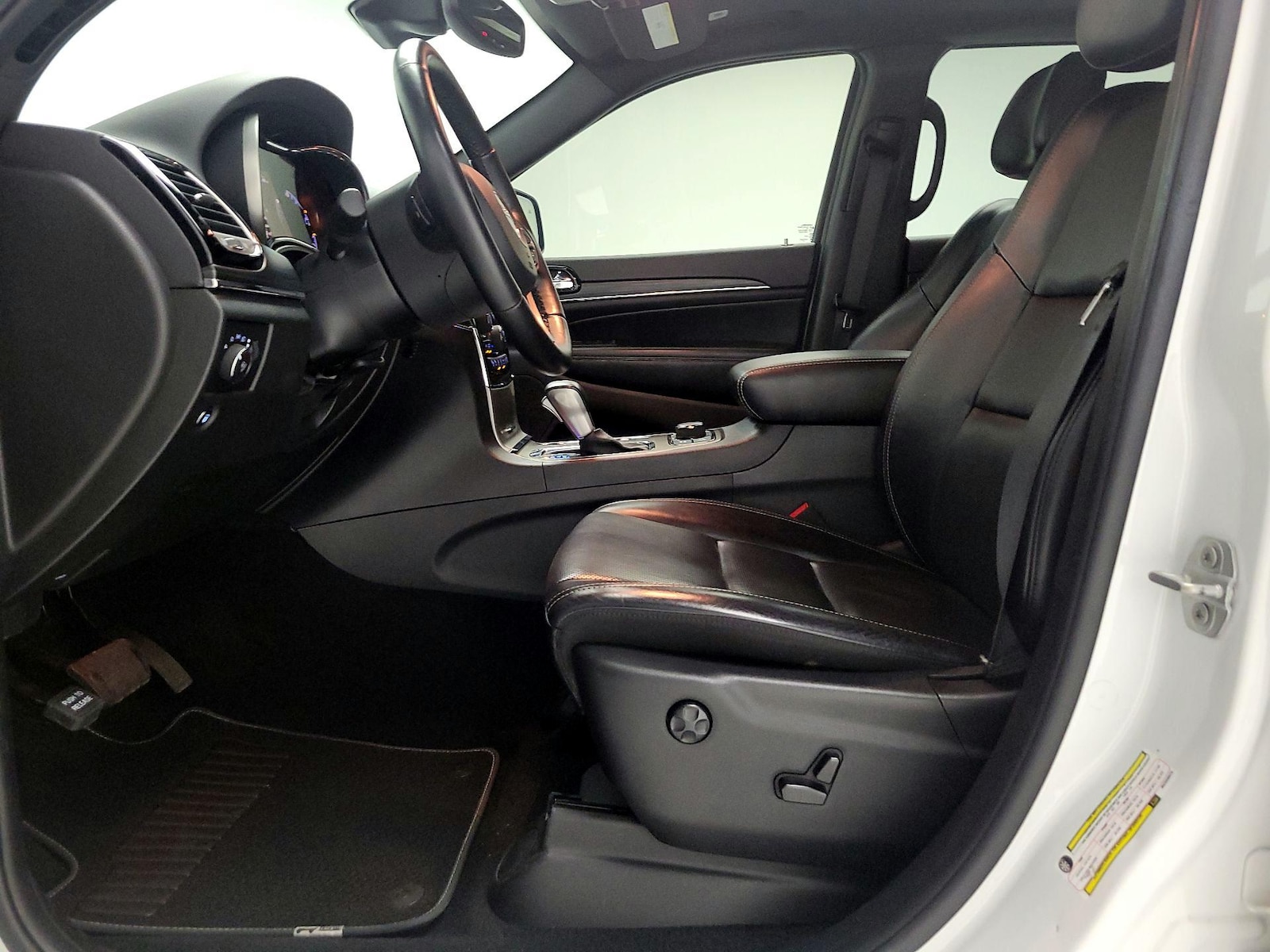 2021 Jeep Grand Cherokee 80th Edition - Photo 12