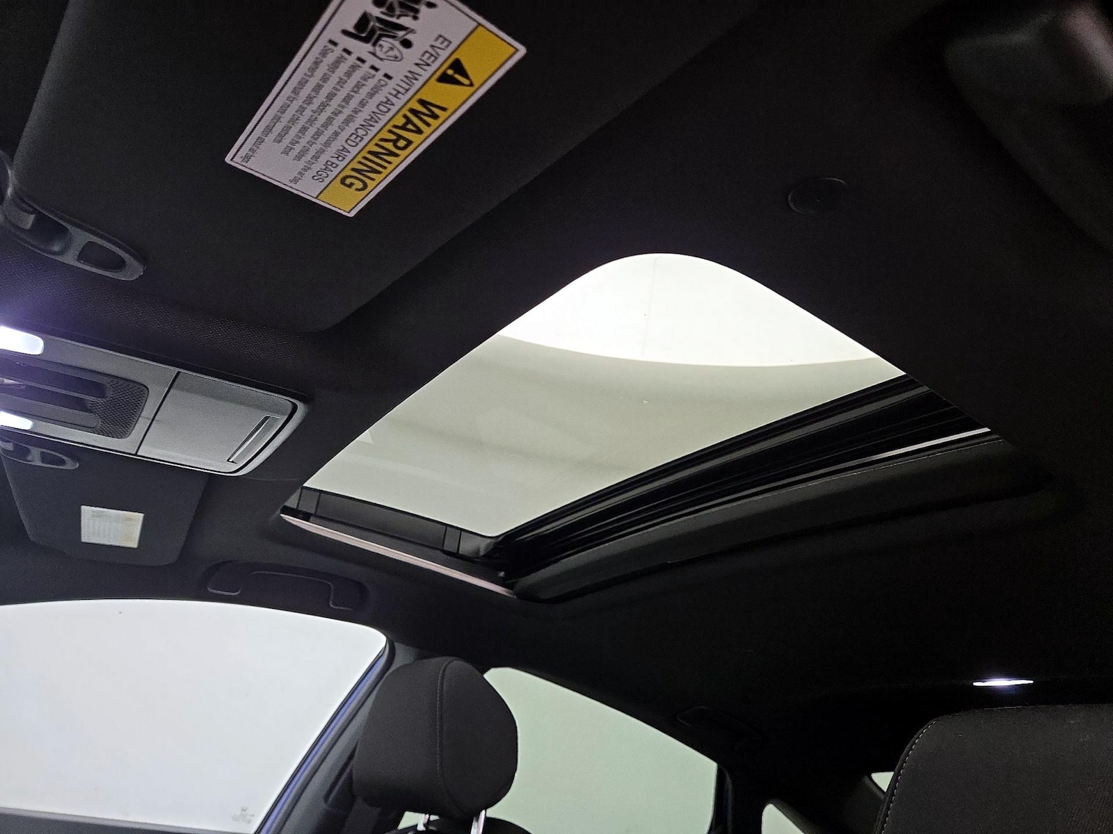 Sunroof(s) & Overhead Airbags