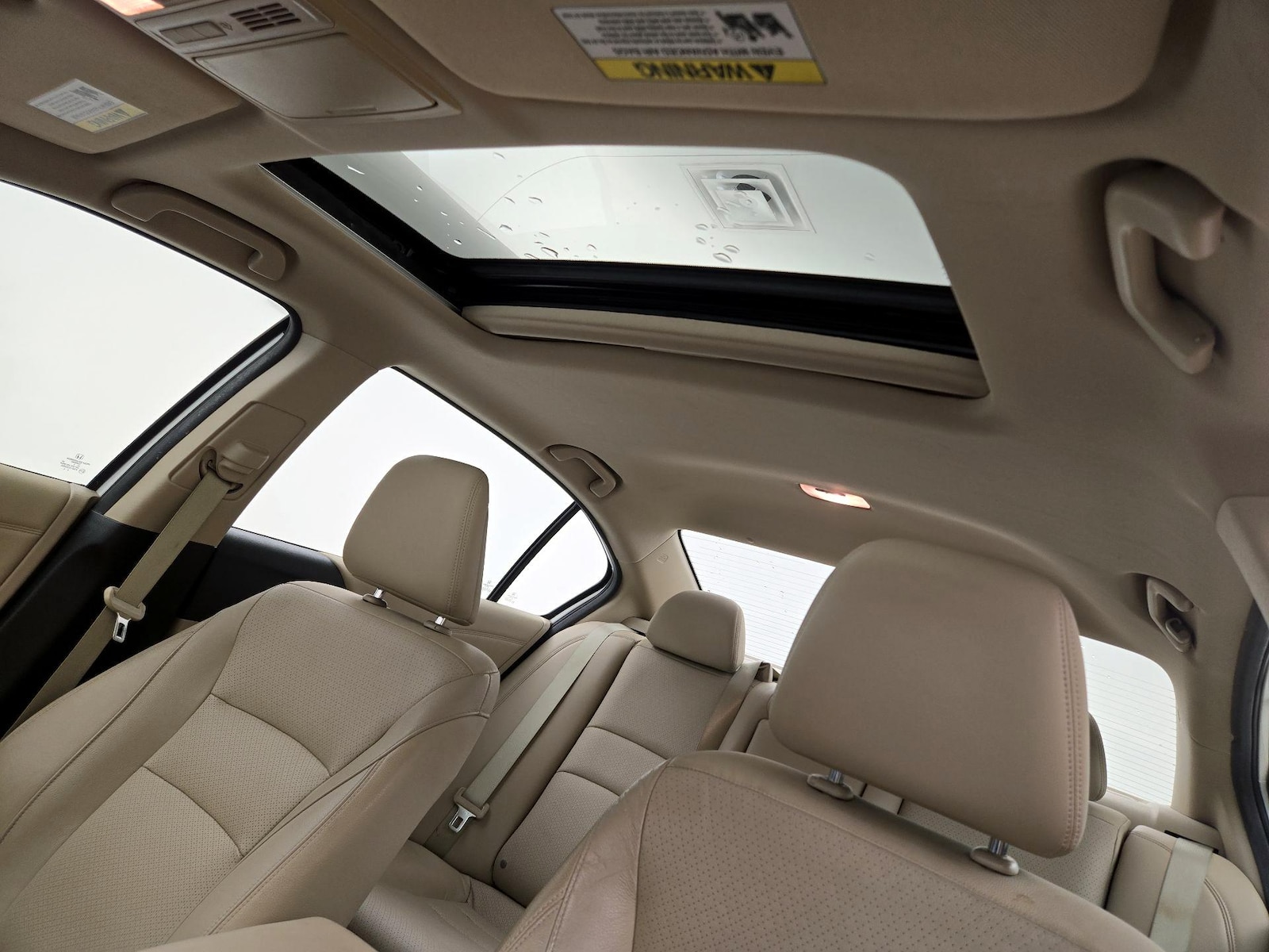 Sunroof(s) & Overhead Airbags