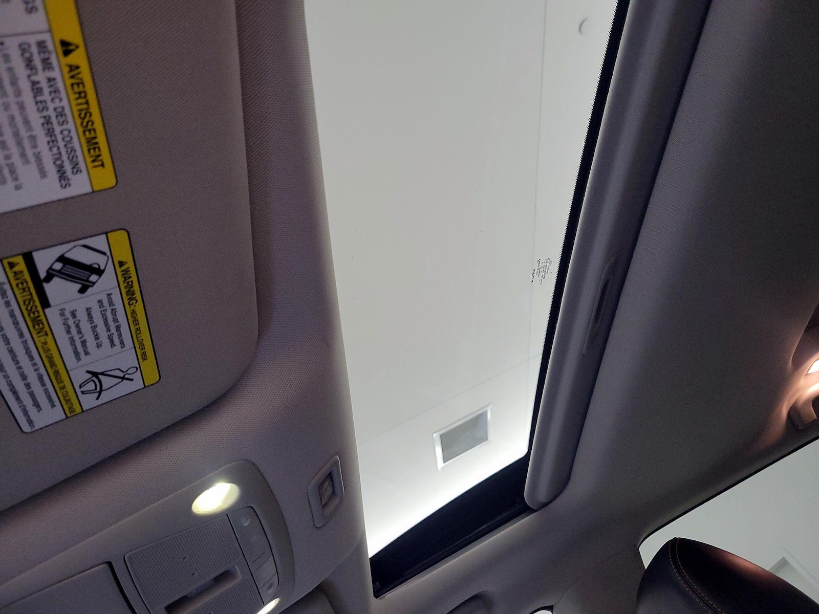 Sunroof(s) & Skylight(s)