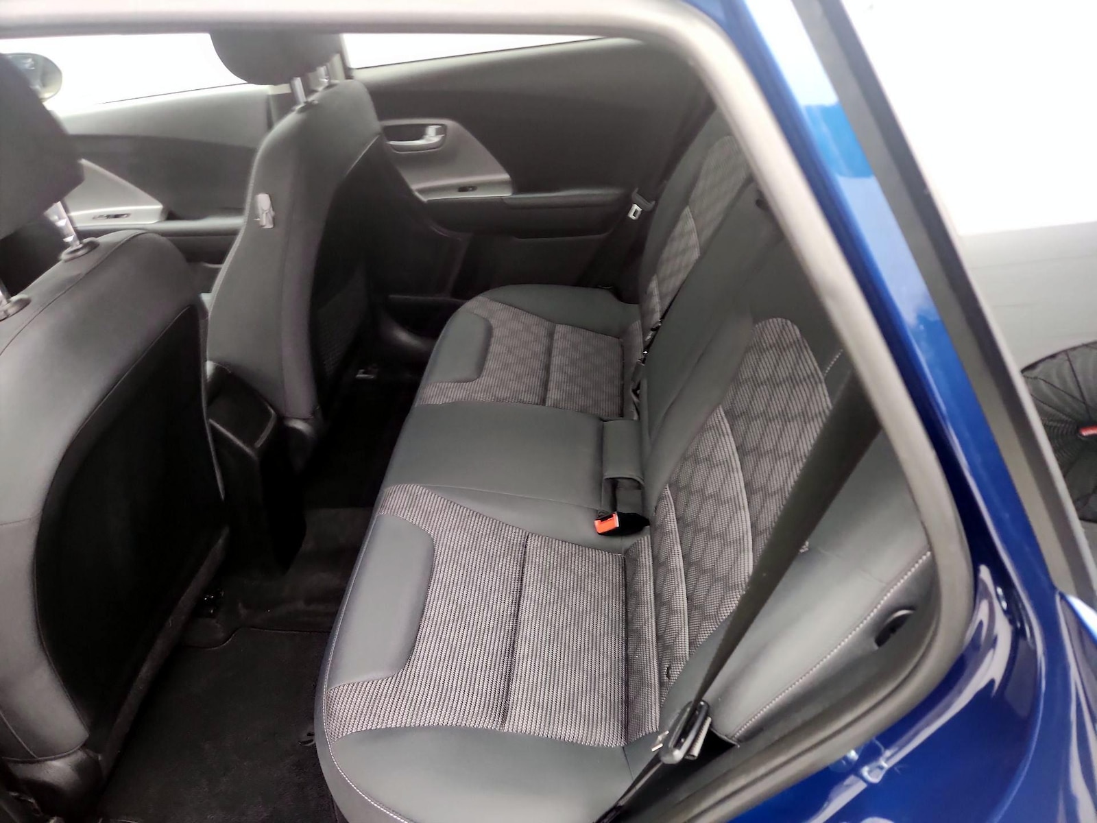 2018 Kia Niro LX - Photo 20