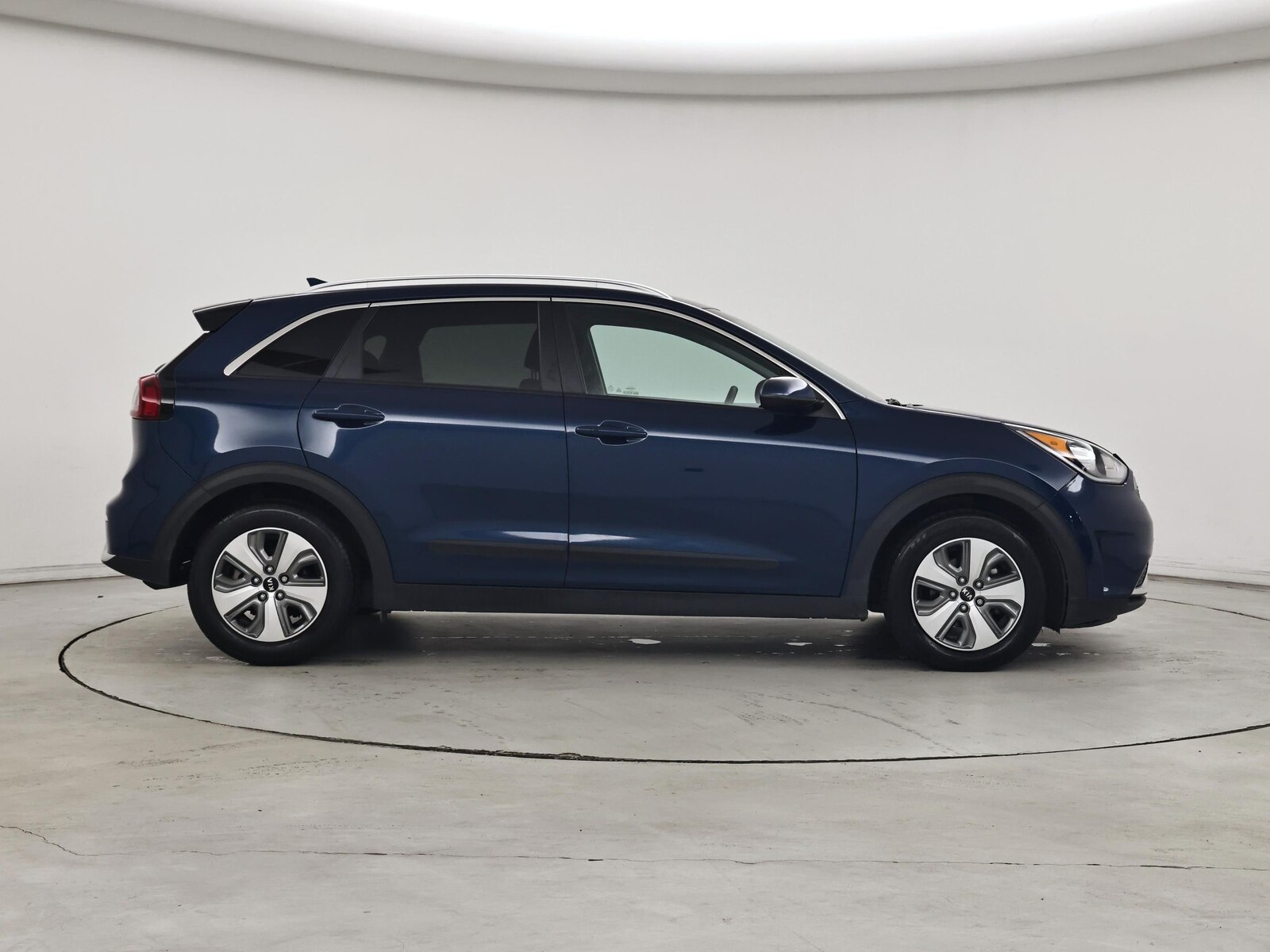 2018 Kia Niro LX - Photo 8