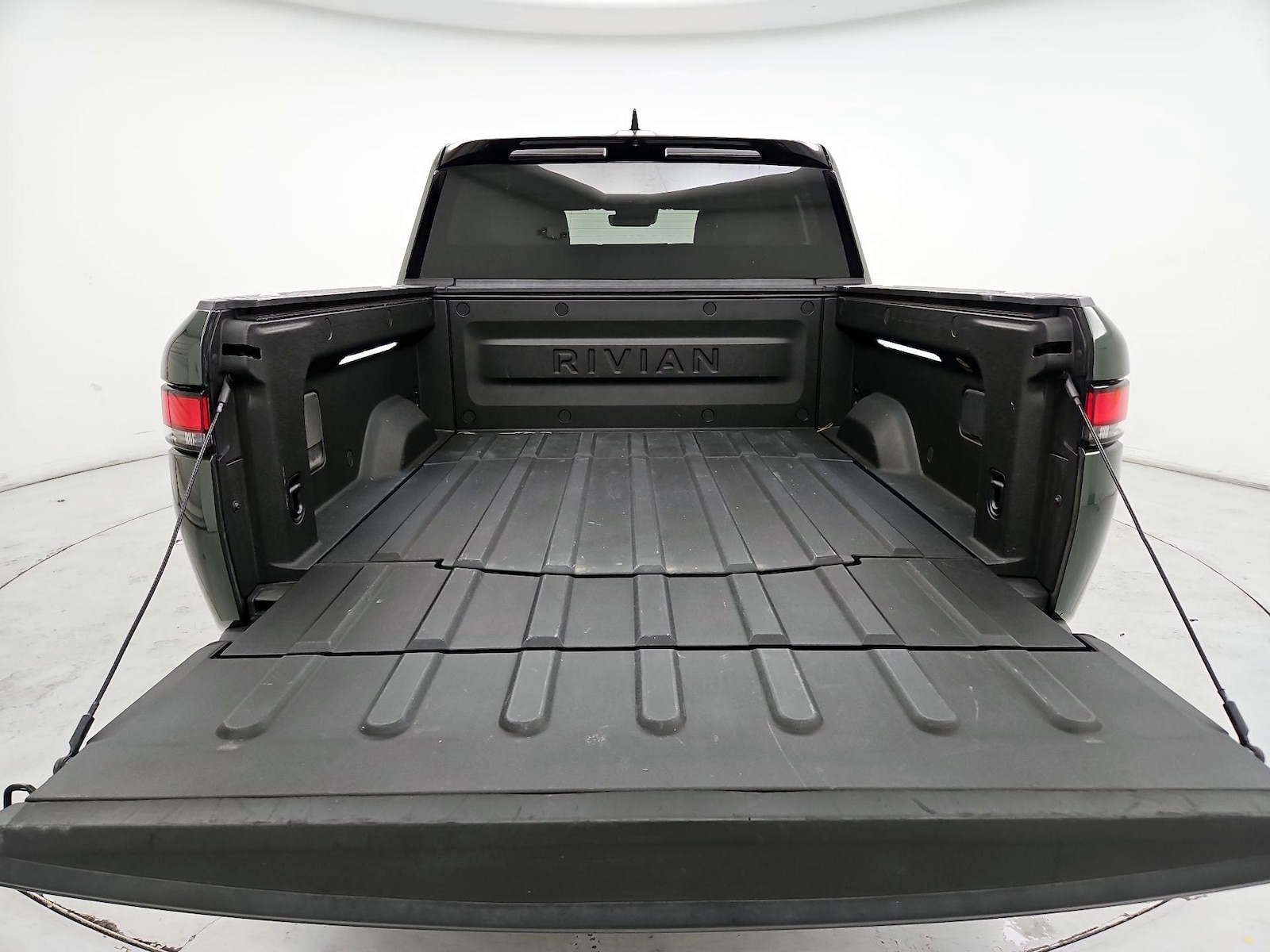 2023 Rivian R1T Adventure - Photo 19