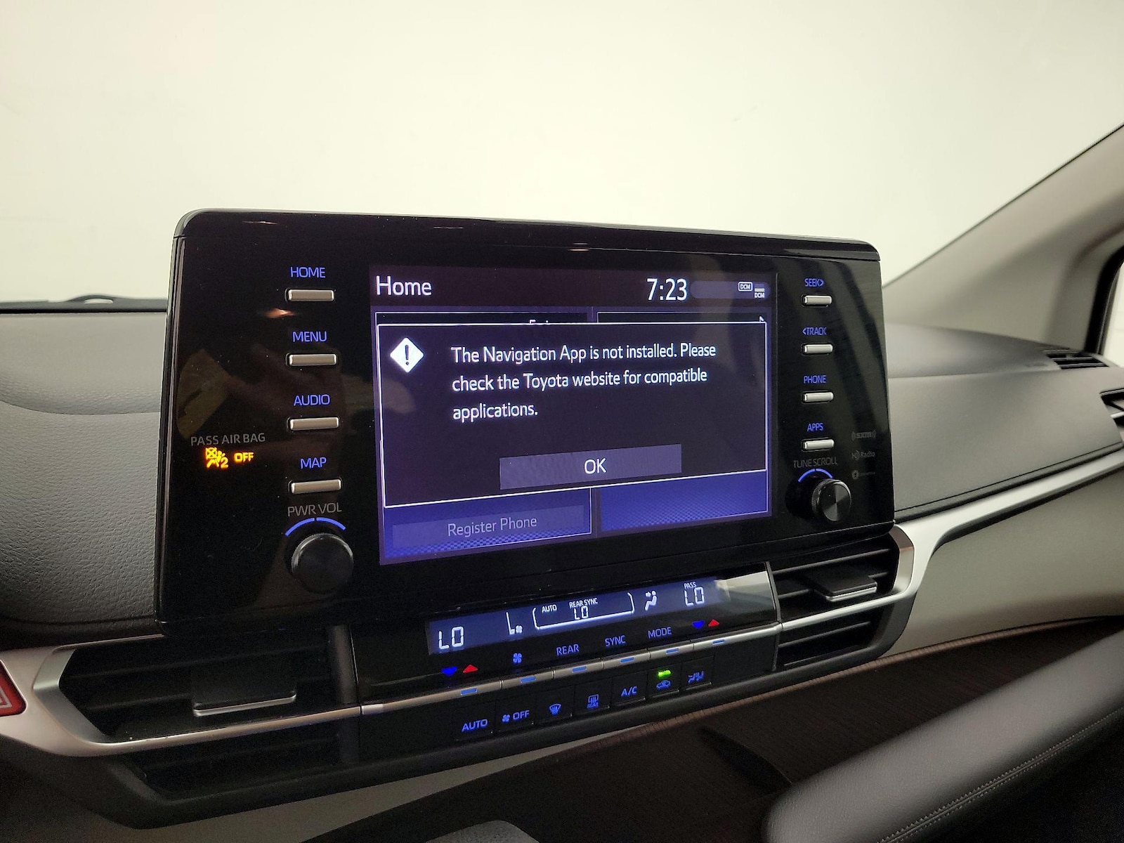 2021 Toyota Sienna LE - Photo 15