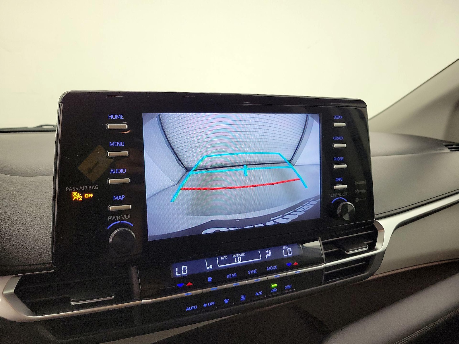 2021 Toyota Sienna LE - Photo 16