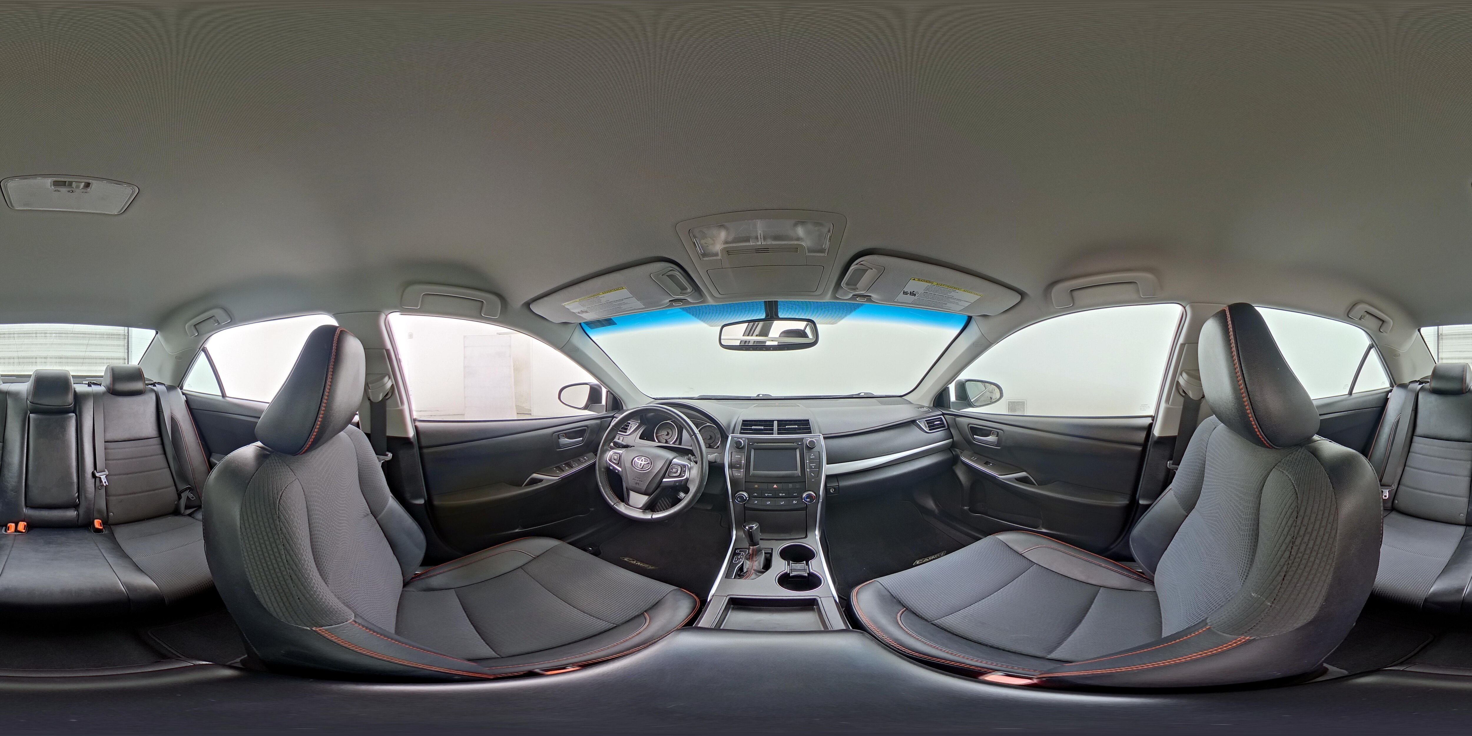 2017 Toyota Camry SE - Photo 24