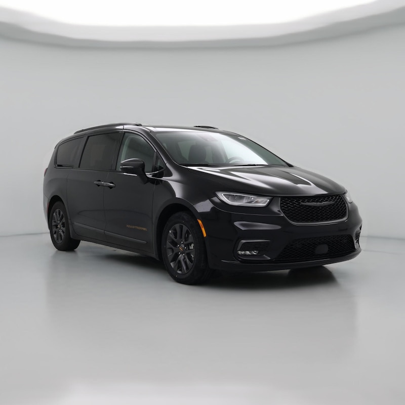 2024 Chrysler Pacifica Hybrid Road Tripper