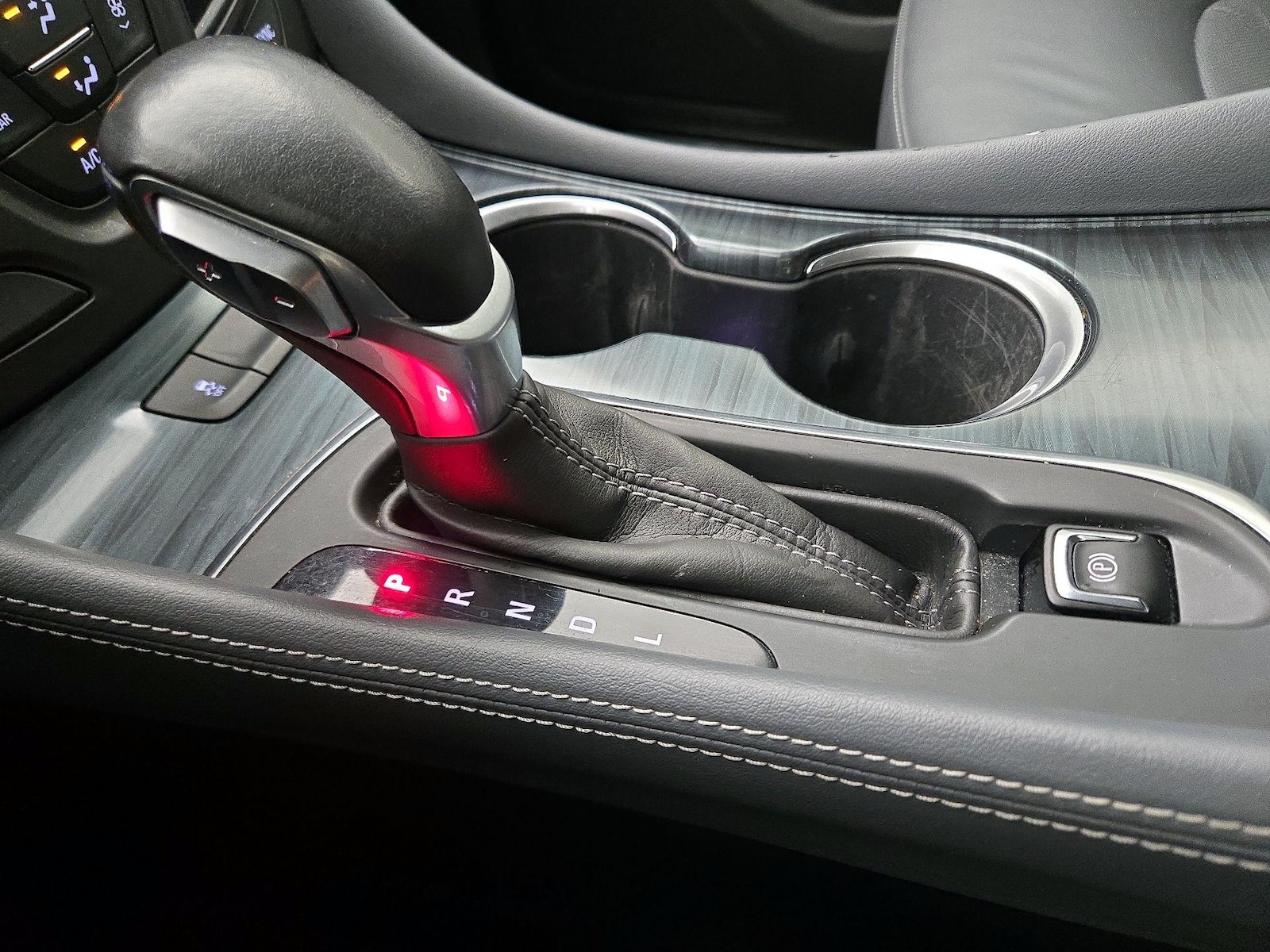 2020 Buick Envision Essence - Photo 18