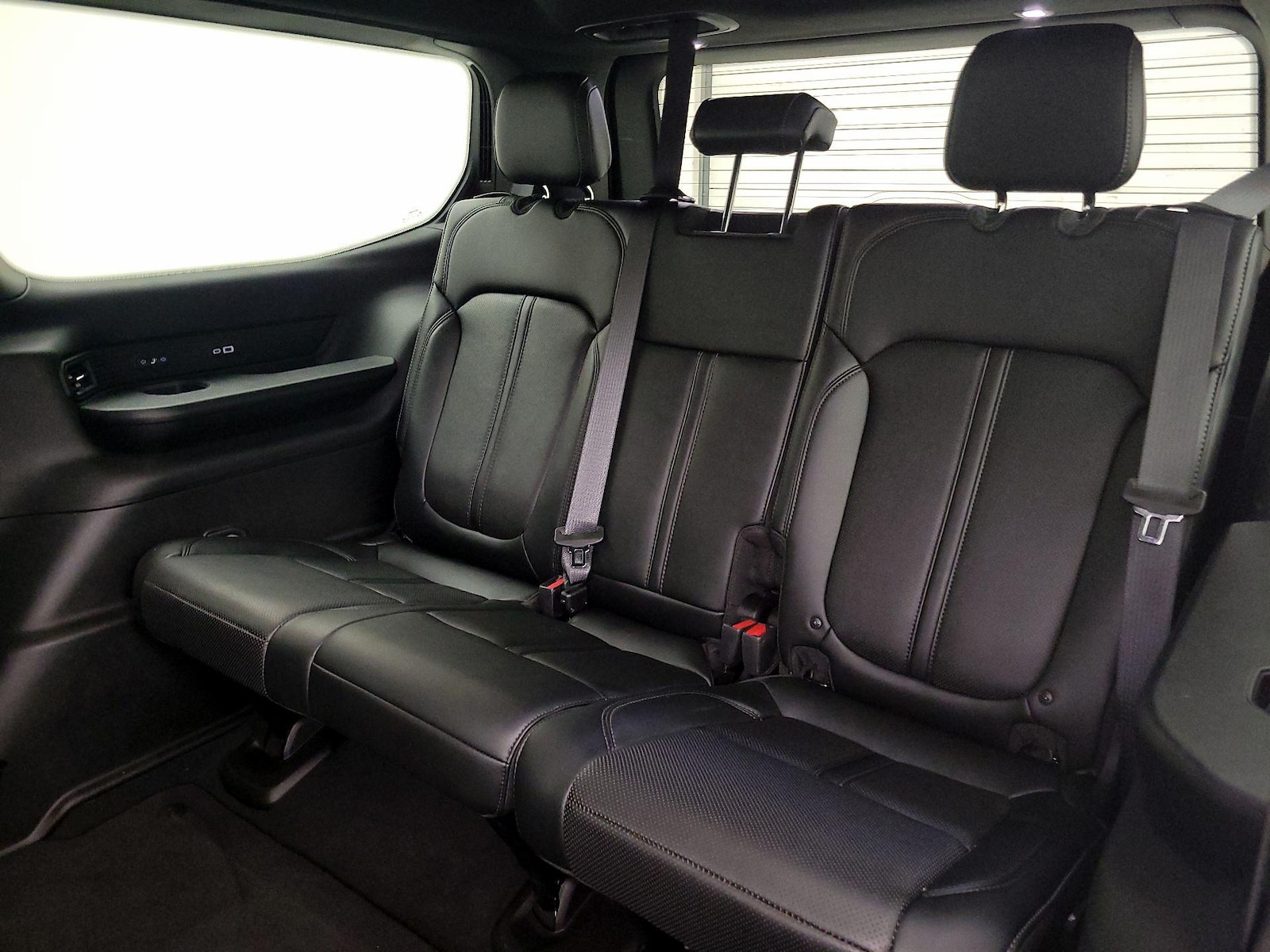 2025 Jeep Wagoneer Series II - Photo 23