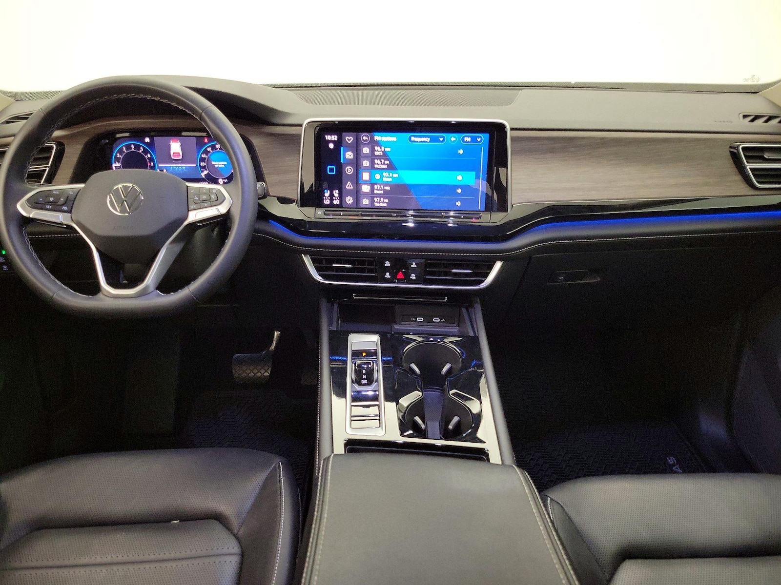 2024 Volkswagen Atlas SEL - Photo 10