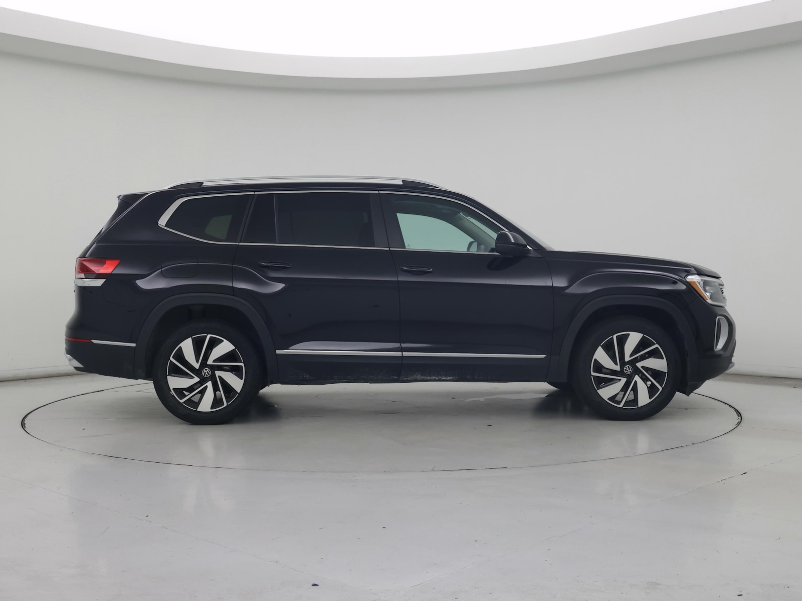 2024 Volkswagen Atlas SEL - Photo 8